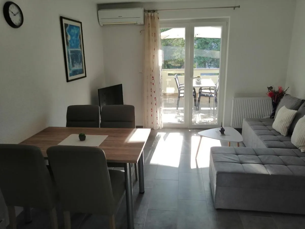 Apartment Apartmani Grabovcic Punat