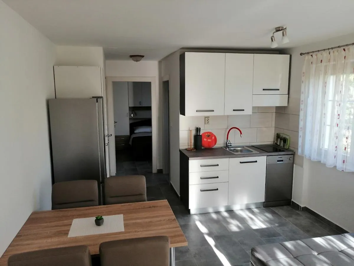 Apartmani Grabovcic Punat 0*,