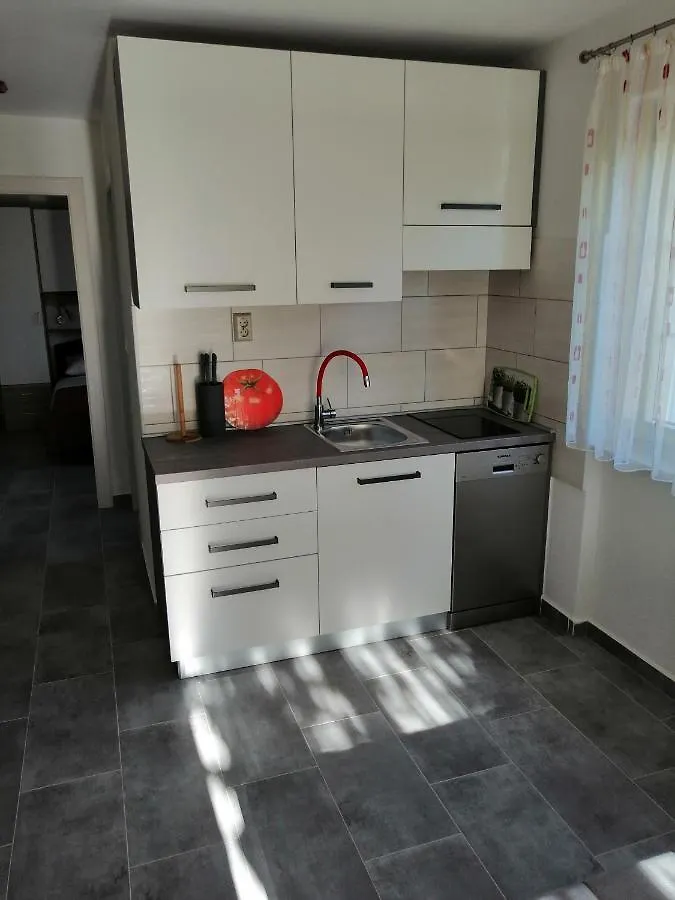 Apartmani Grabovcic Punat 0*,